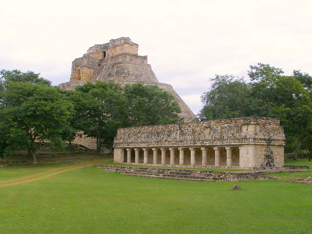 783 - Zona archeologica di Uxmal/2 - Messico